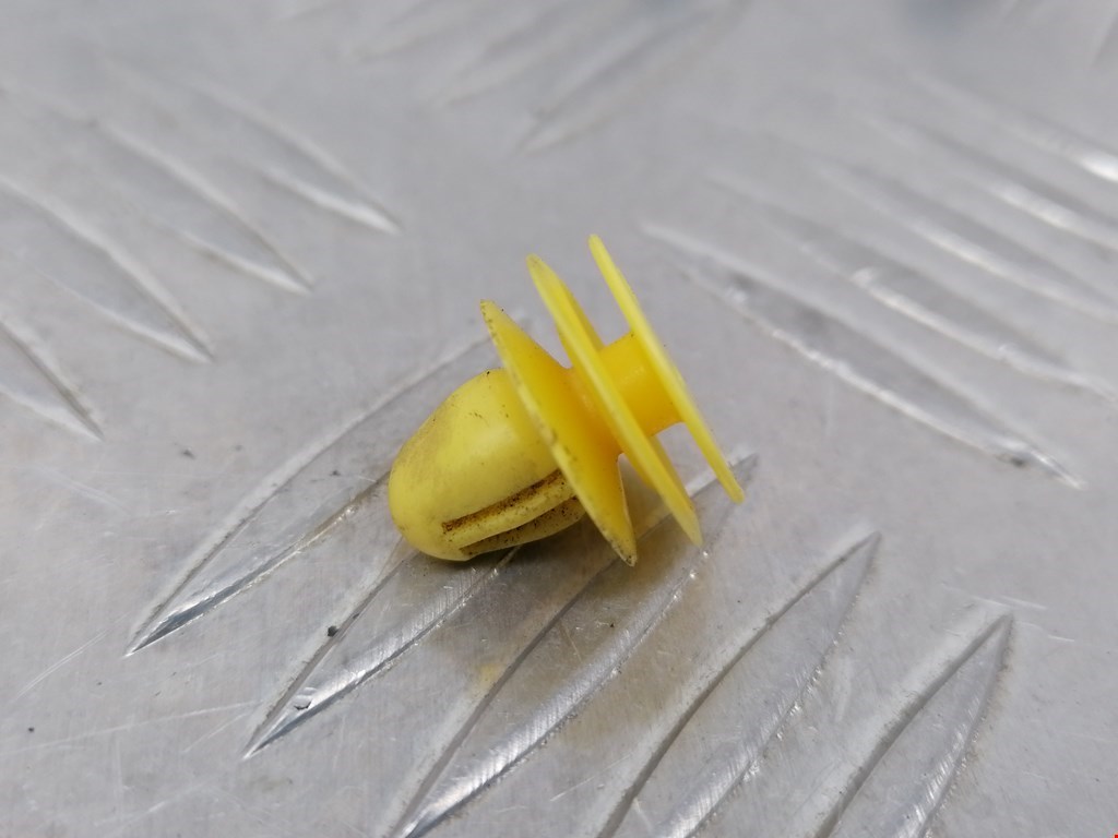 Клипсы MAZDA 626 GE 1992-1997