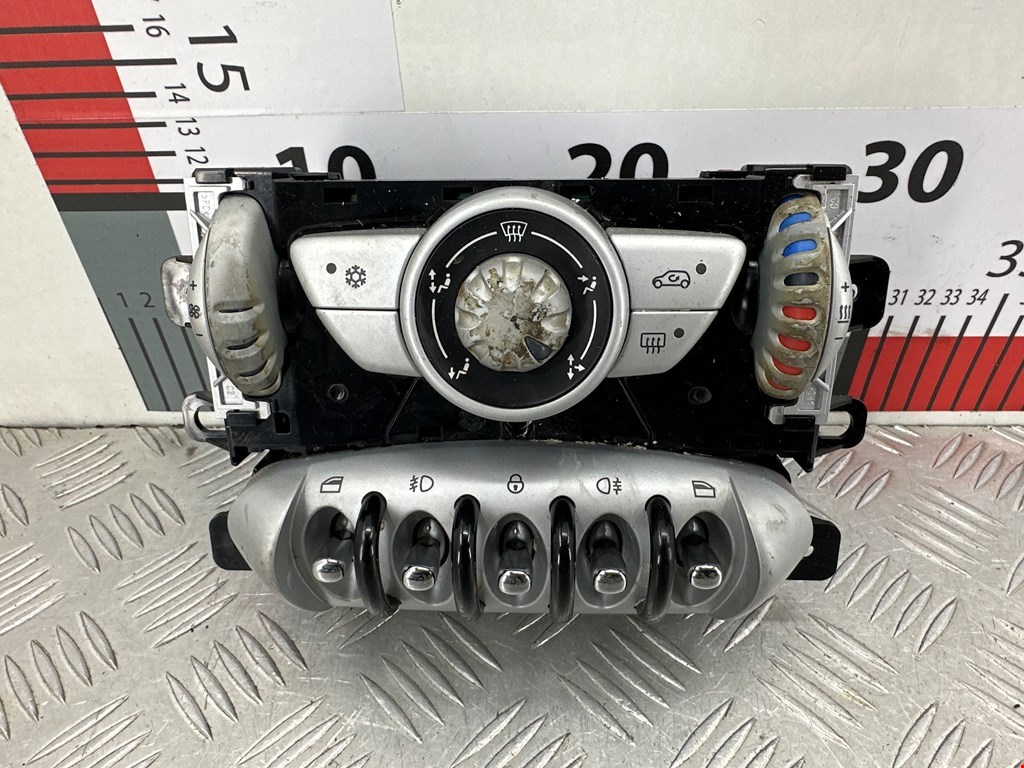 Блок управления климат-контроля Mini Cooper Clubman (R55) (2007-2014)