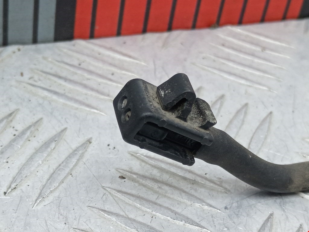 Форсунка омывателя лобового стекла RENAULT Megane II 2002-2009