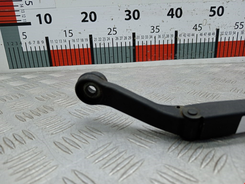 Поводок дворников передний левый/ правый MAZDA 626 GE 1992-1997