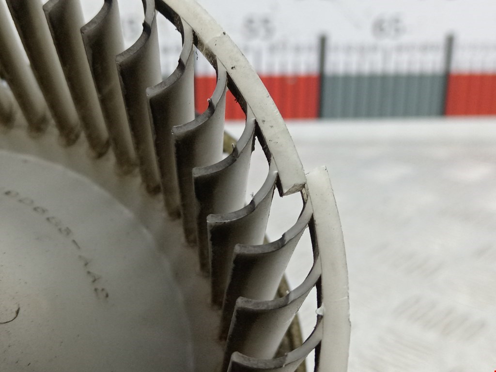 Моторчик (мотор) отопителя салона MAZDA 626 GE 1992-1997