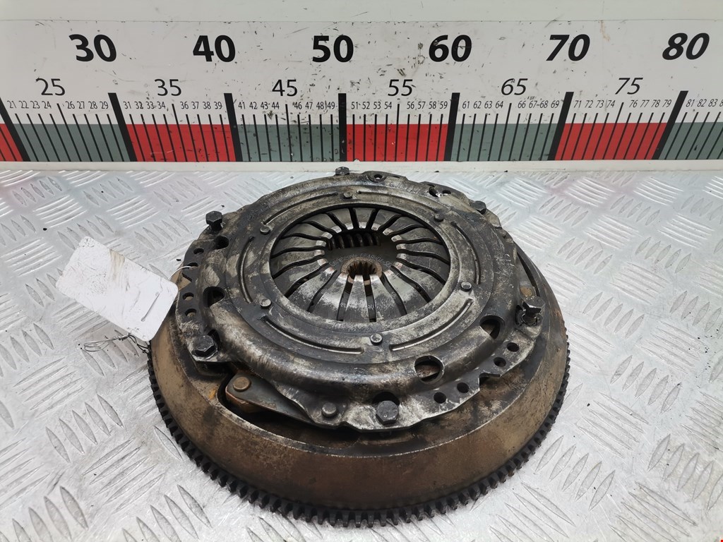 Маховик (демпфер сцепления) OPEL Corsa C 2000-2006