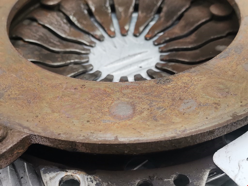 Маховик (демпфер сцепления) OPEL Corsa C 2000-2006