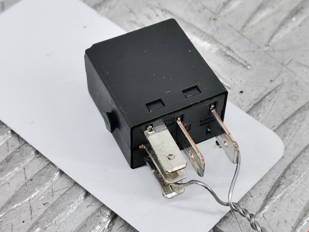 Реле MERCEDES-BENZ R-Class W251 2005-2017