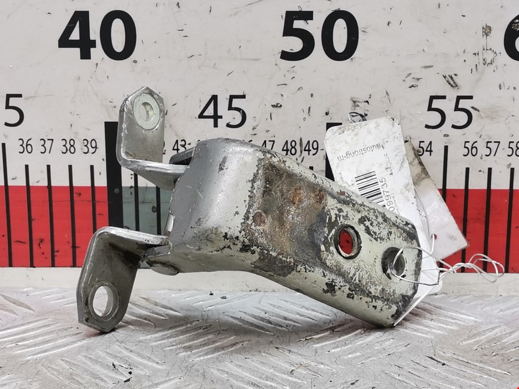 Петля двери передней левой Suzuki Grand Vitara 2 (2005-2017)