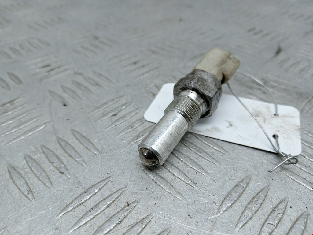 Датчик включения заднего хода FORD Focus I 1998-2005