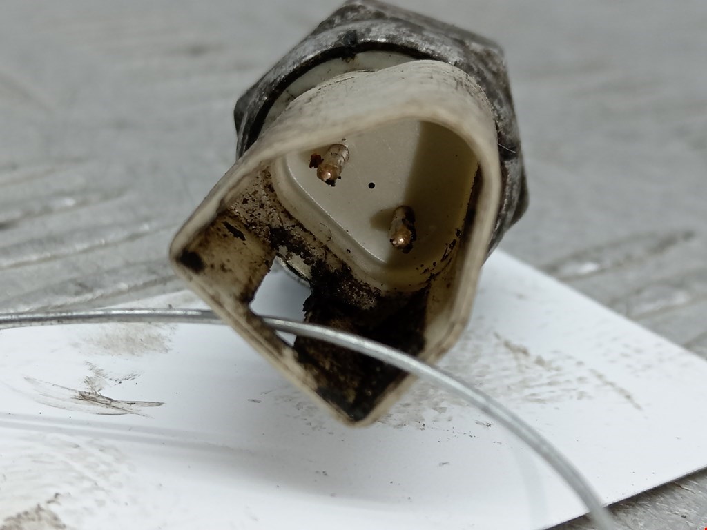 Датчик включения заднего хода FORD Focus I 1998-2005