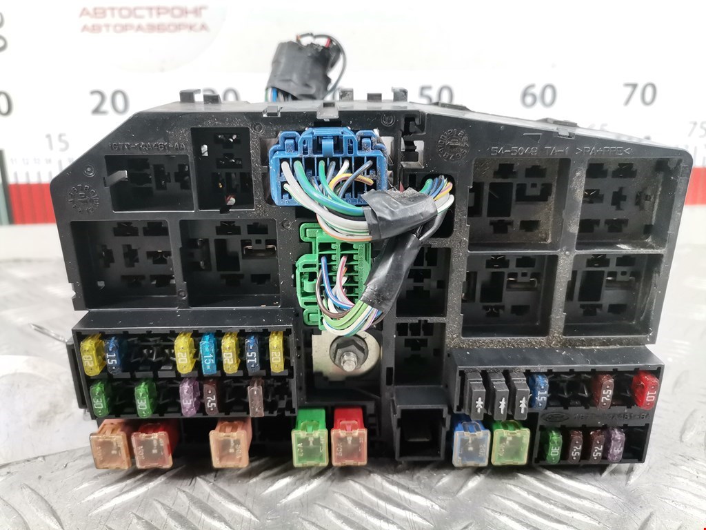 Блок предохранителей Ford Mondeo 3 (2000-2007)