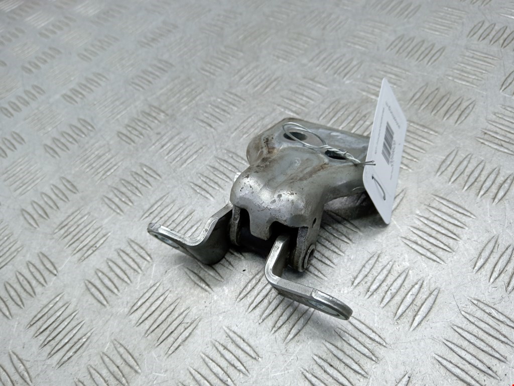 Петля двери передней правой Ford Fiesta 5 (2002-2008)