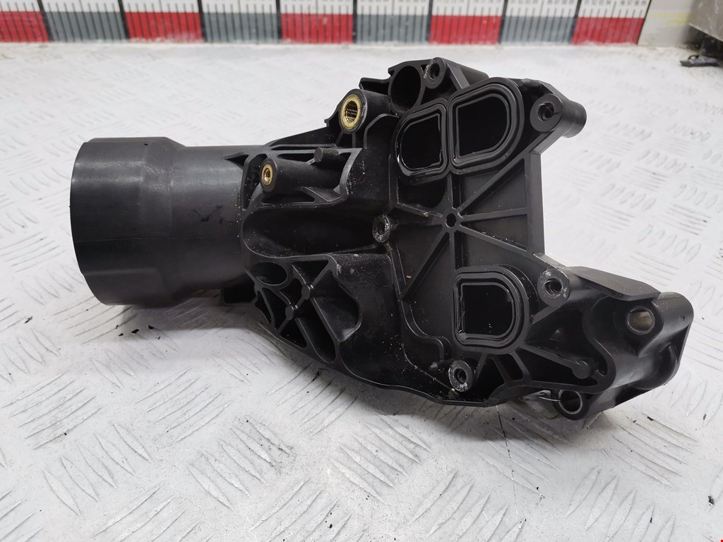 Корпус масляного фильтра AUDI A5 2007-2016