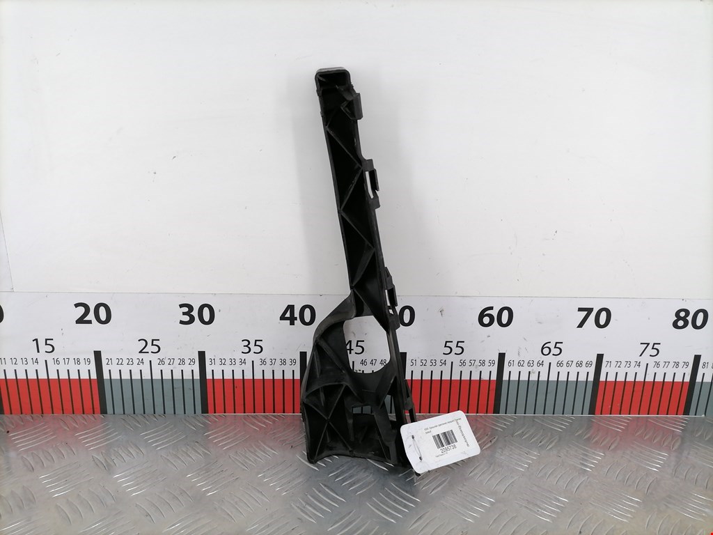 Кронштейн переднего бампера правый FORD Focus II 2005-2011