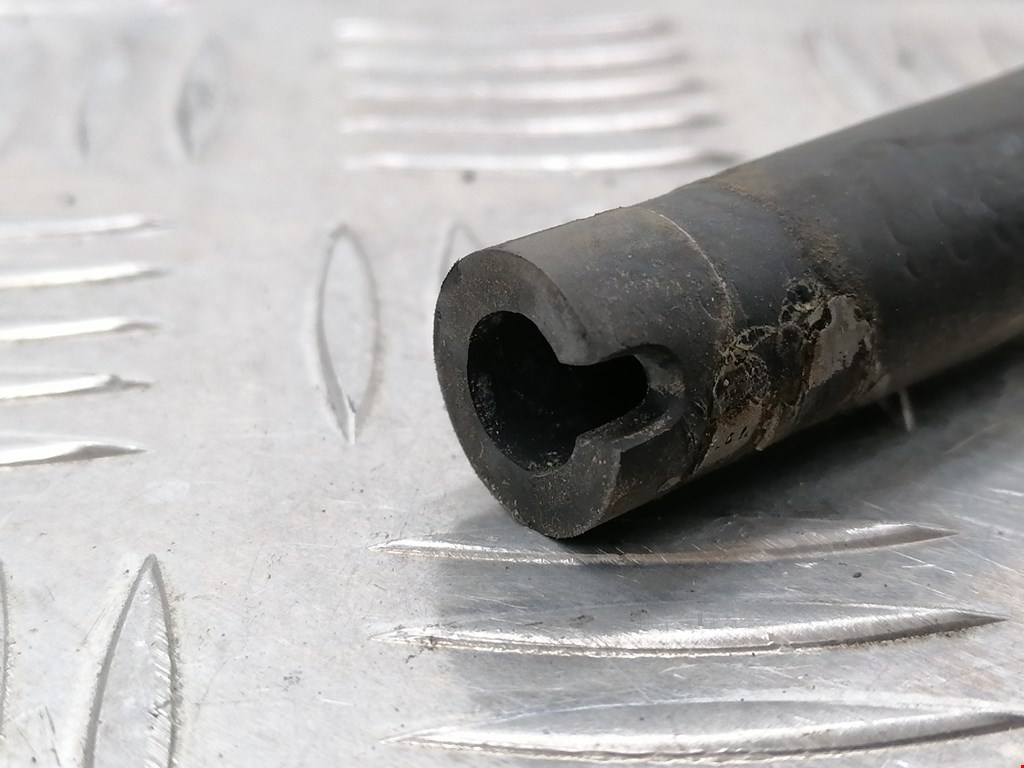 Патрубок FORD Focus II 2005-2011