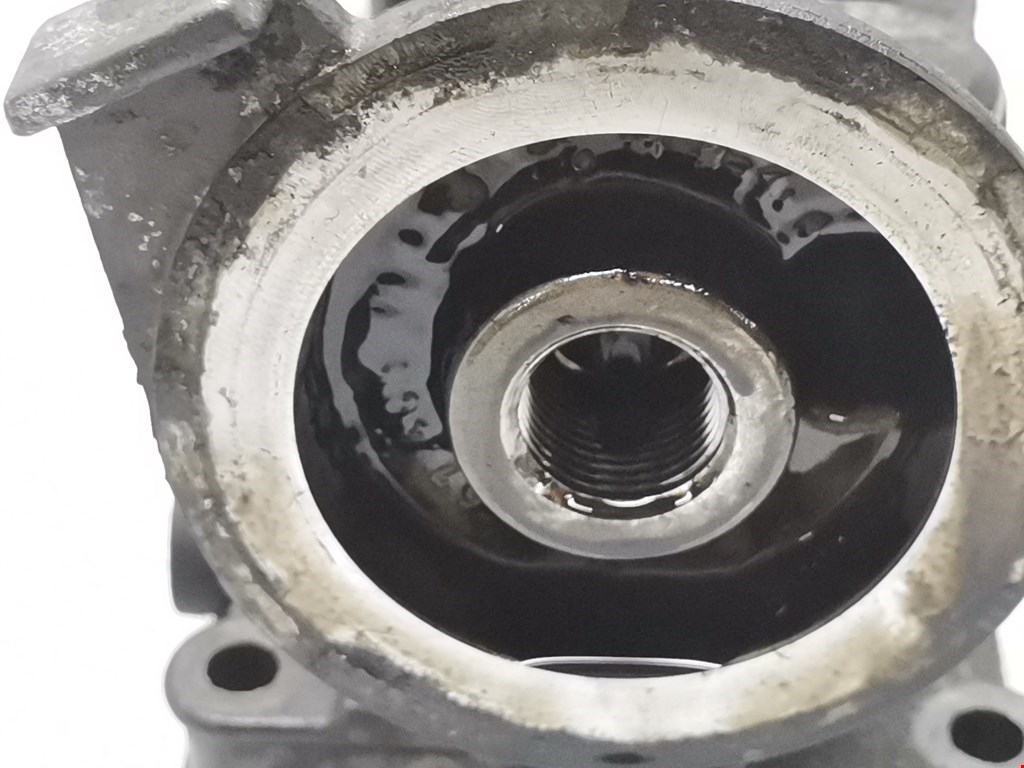 Корпус масляного фильтра VOLKSWAGEN Touran 2003-2010