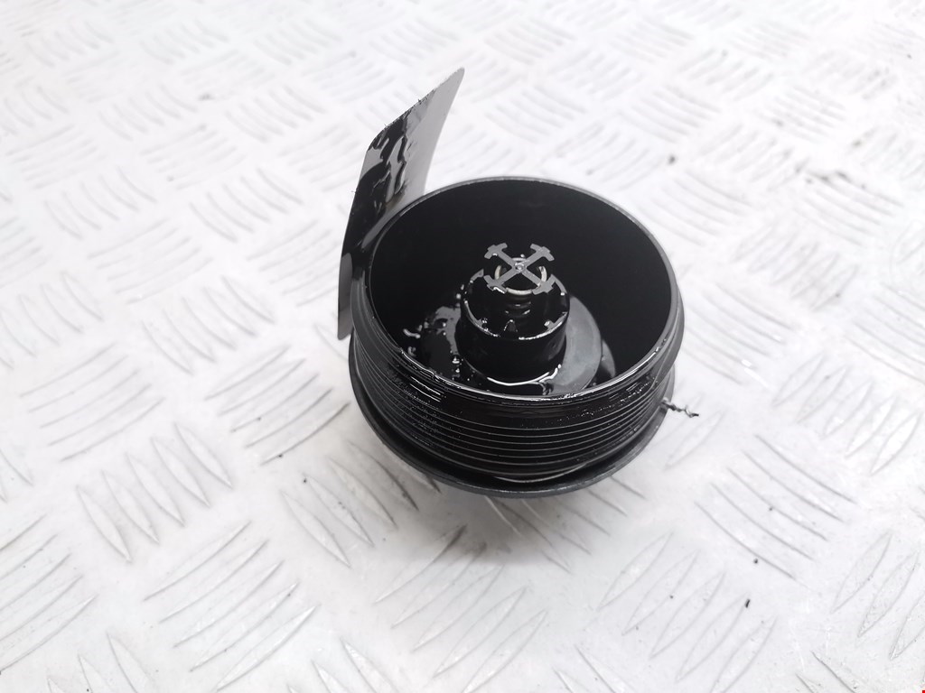 Крышка масляного фильтра VOLKSWAGEN Touran 2003-2010