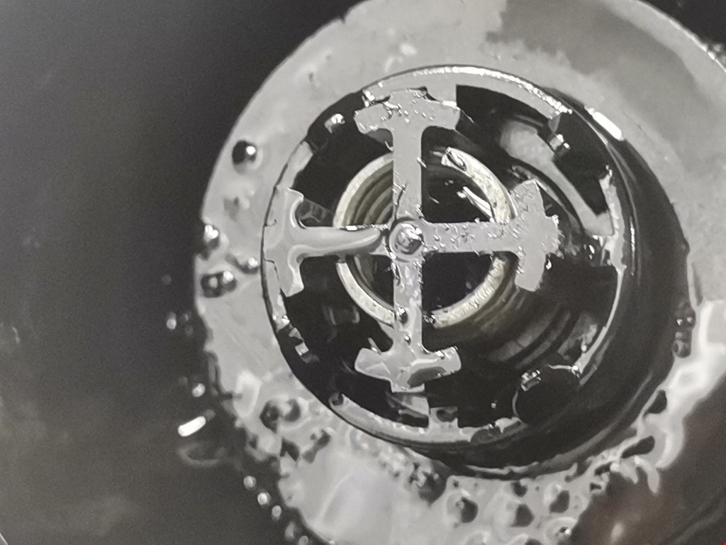 Крышка масляного фильтра VOLKSWAGEN Touran 2003-2010