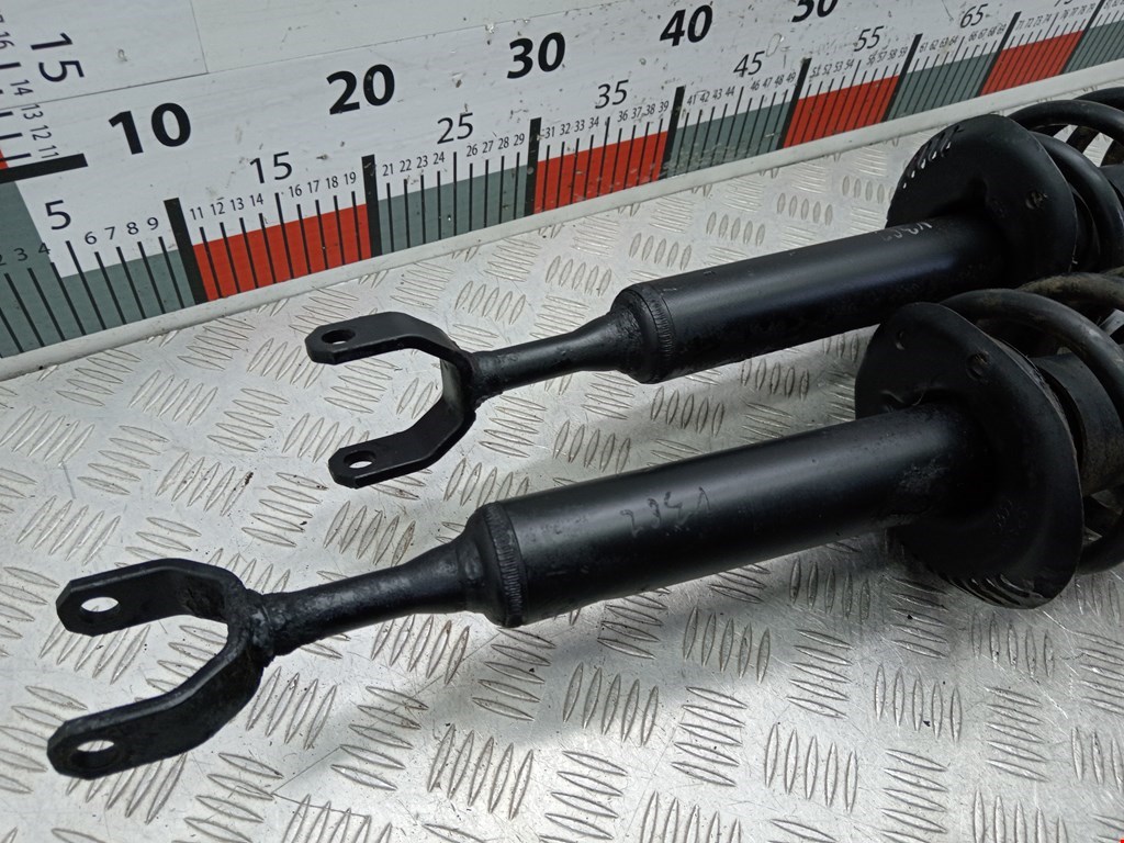 Амортизатор передний левый VOLKSWAGEN Passat B5 1997-2005