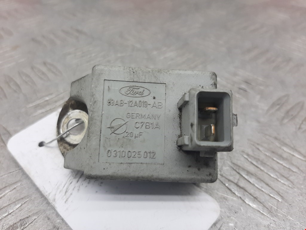 Коммутатор зажигания Ford Mondeo 3 (2000-2007)