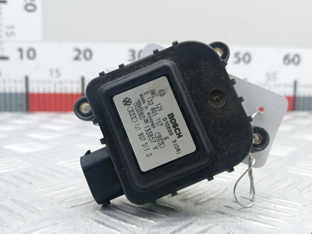 Моторчик заслонки печки VOLKSWAGEN Golf IV 1997-2003