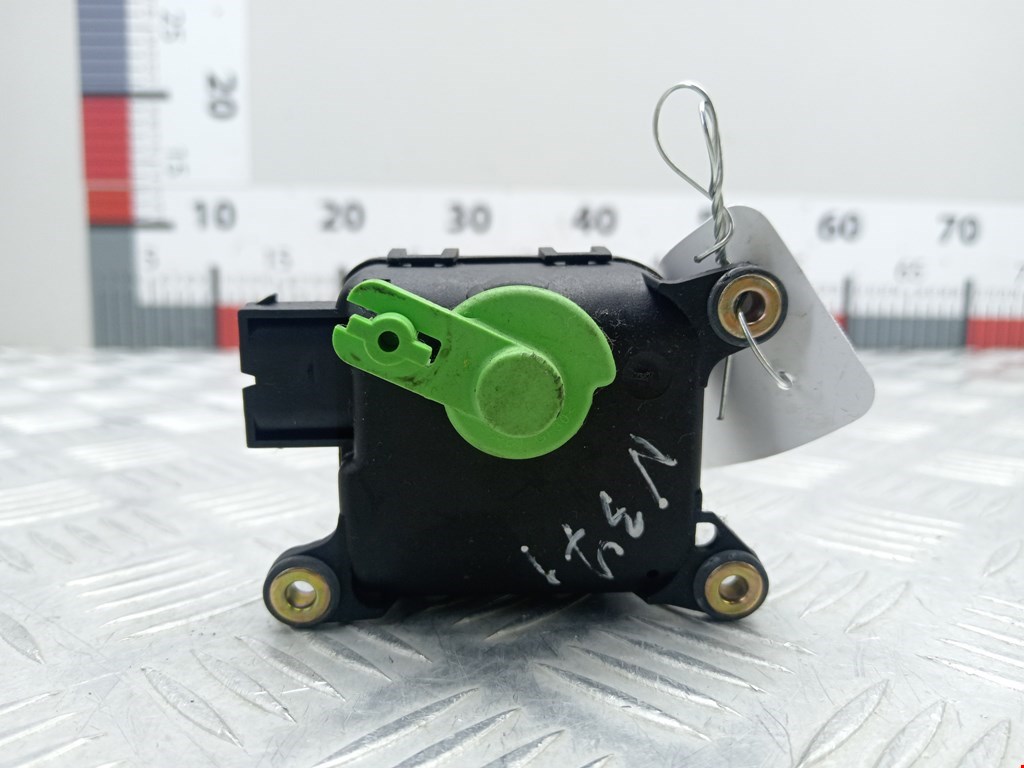 Моторчик заслонки печки VOLKSWAGEN Golf IV 1997-2003