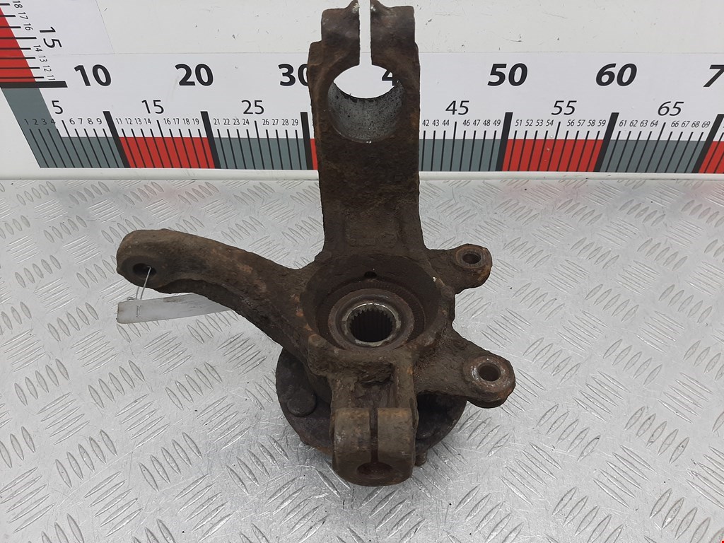 Ступица передняя левая FORD Fiesta 2001-2008