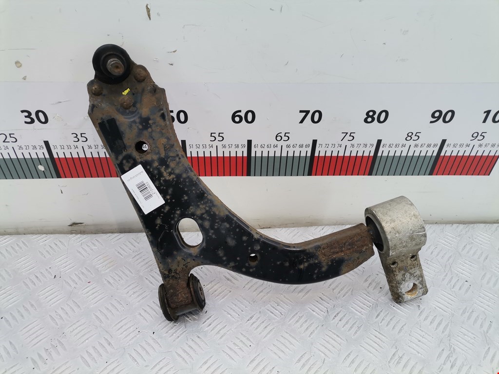 Рычаг передний правый FORD Fiesta 2001-2008