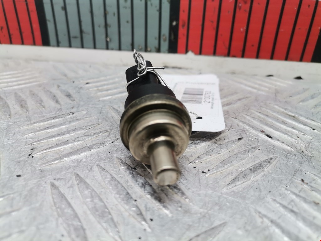 Датчик температуры (охлаждающей жидкости) VOLKSWAGEN Passat B5 1997-2005