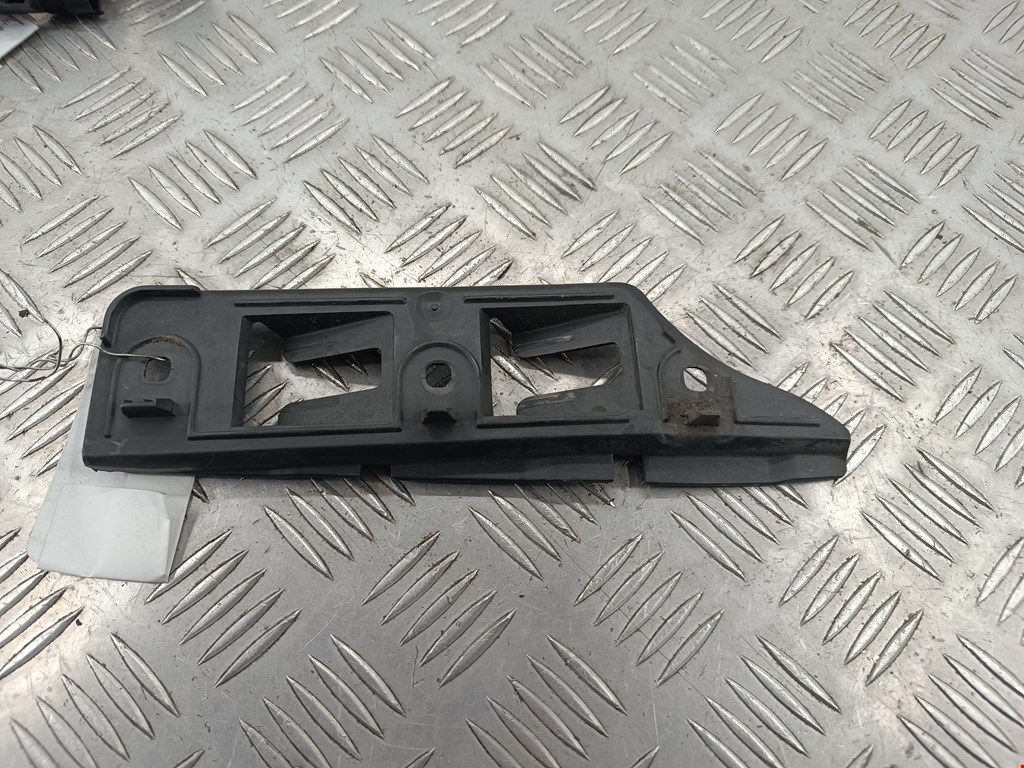 Кронштейн переднего бампера левый VOLKSWAGEN Golf V 2003-2009