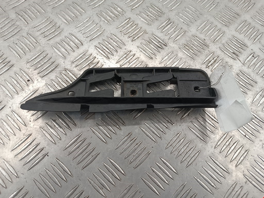 Кронштейн переднего бампера левый VOLKSWAGEN Golf V 2003-2009