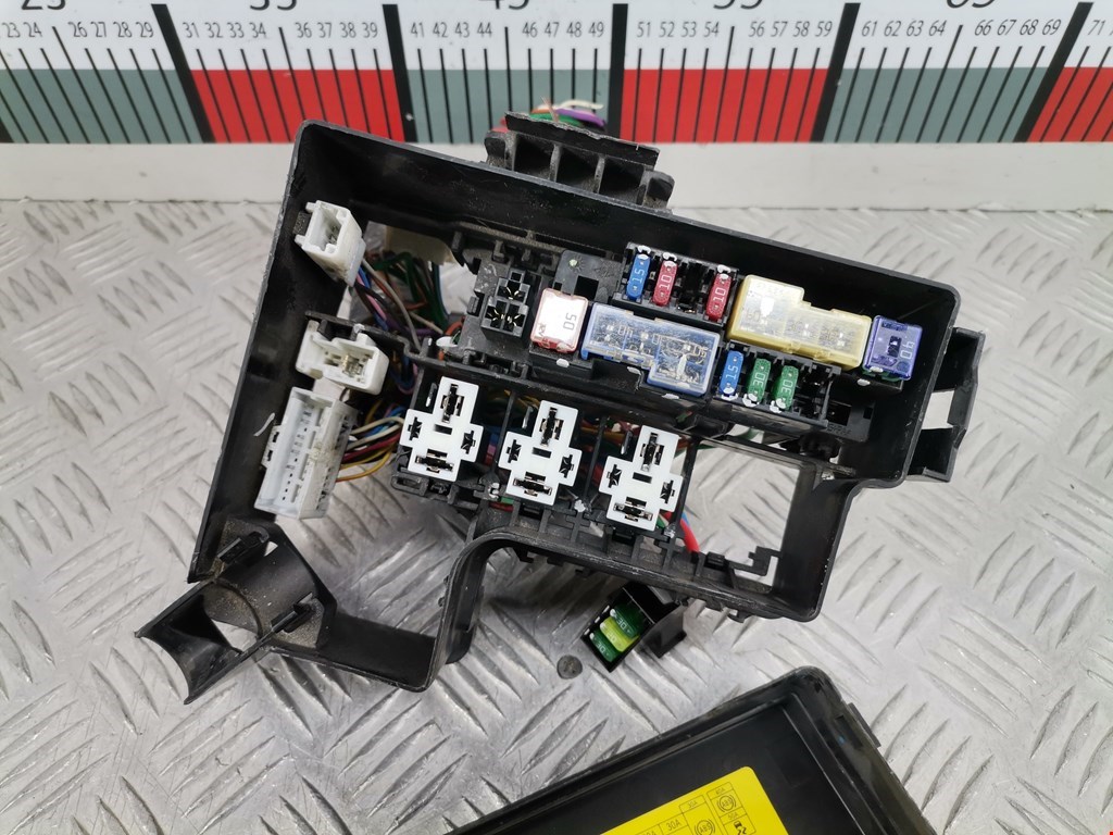 Блок реле RENAULT Koleos HY 2008-2016