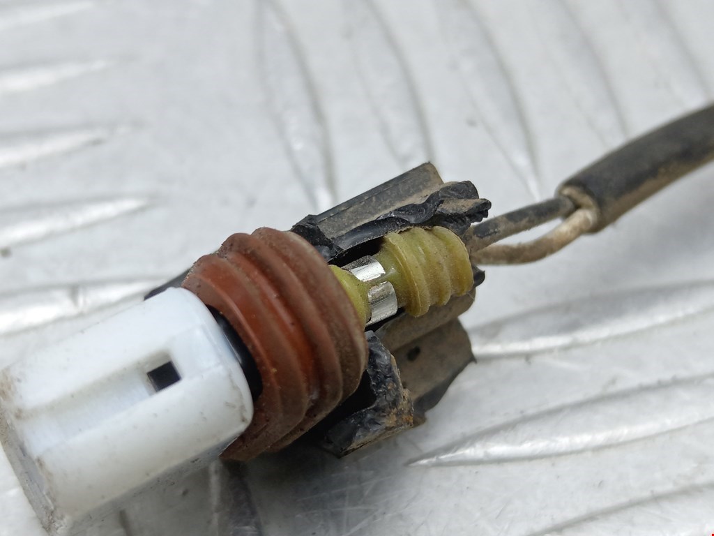 Датчик ABS задний левый MITSUBISHI L200 KB 2006-2015