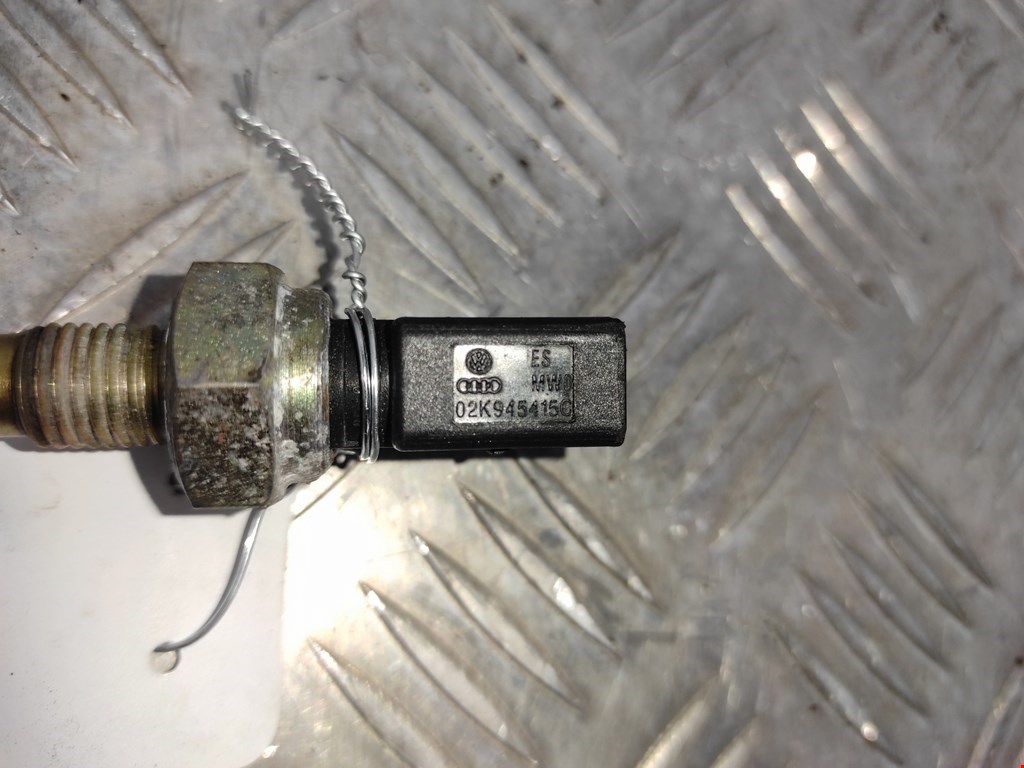 Датчик включения заднего хода VOLKSWAGEN Golf IV 1997-2003