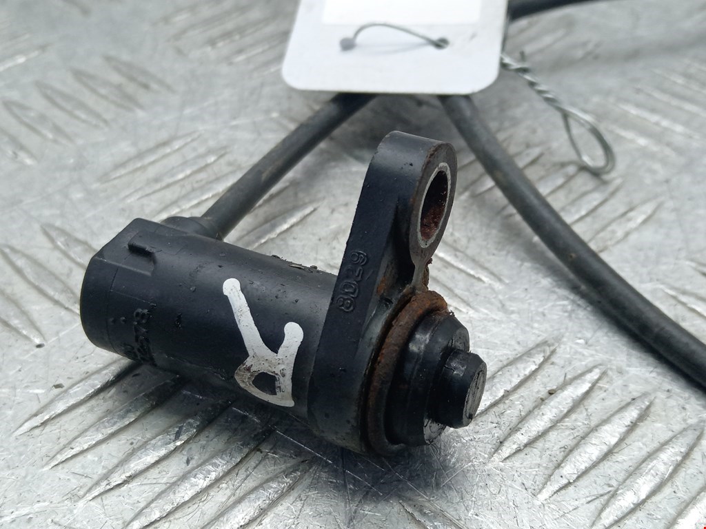 Датчик ABS задний левый MITSUBISHI L200 KB 2006-2015