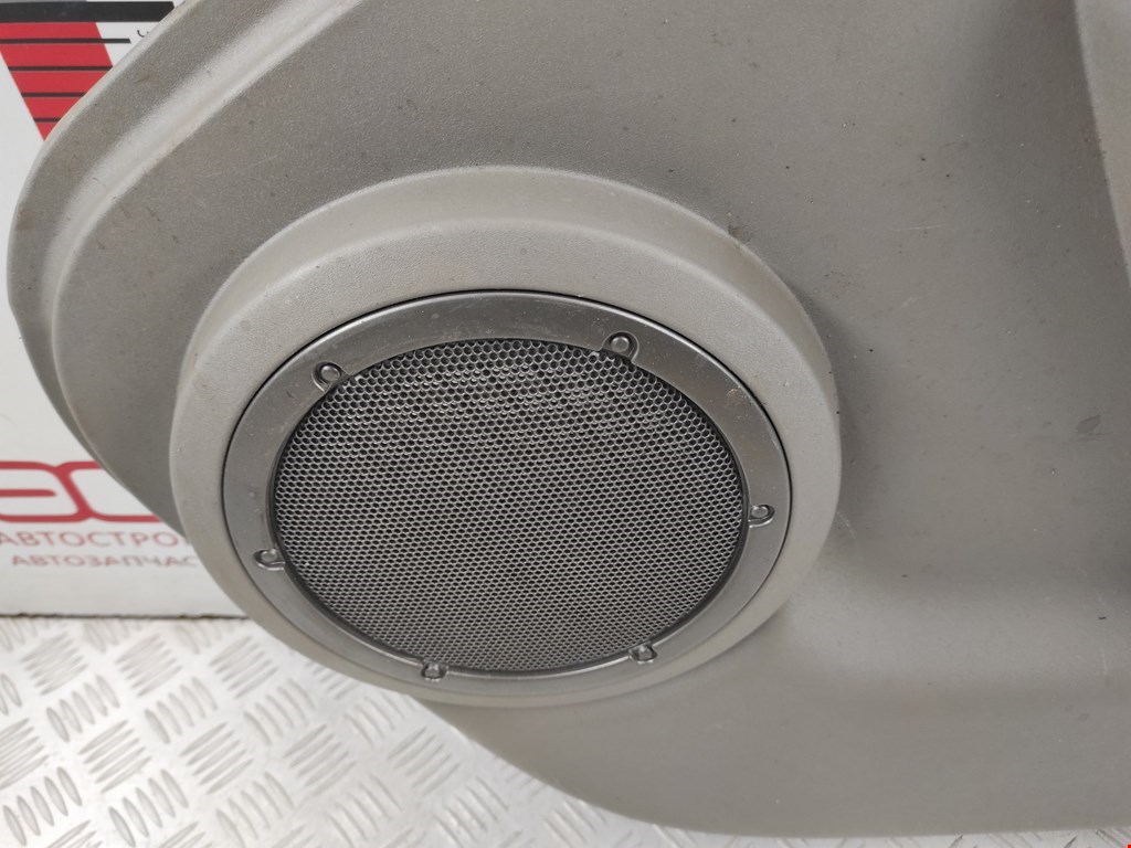 Обшивка двери задняя правая NISSAN X-Trail T30 2000-2007