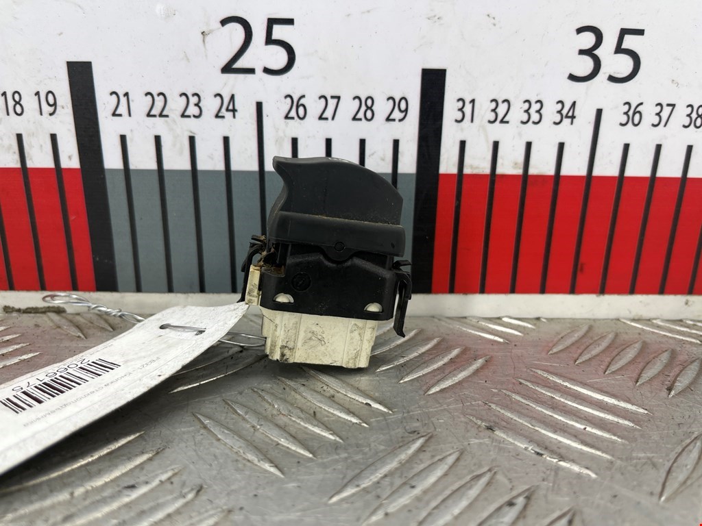 Кнопка стеклоподъемника RENAULT Laguna 2001-2007