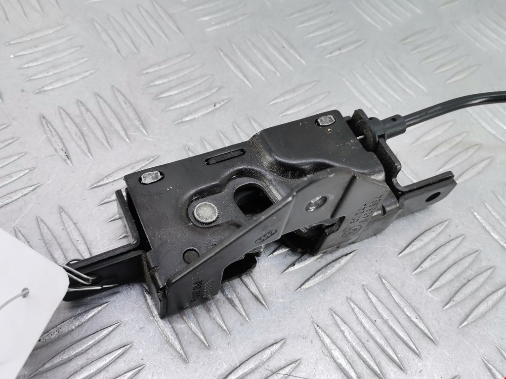 Замок багажника (крышки двери) BMW X5 E53 1999-2006