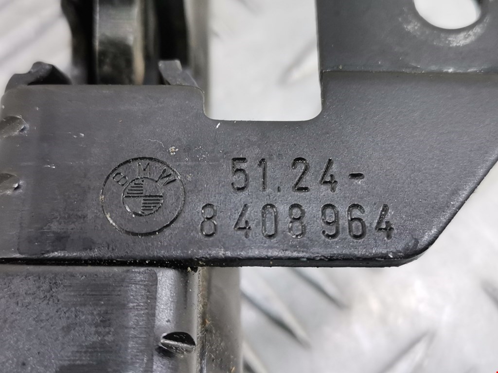 Замок багажника (крышки двери) BMW X5 E53 1999-2006