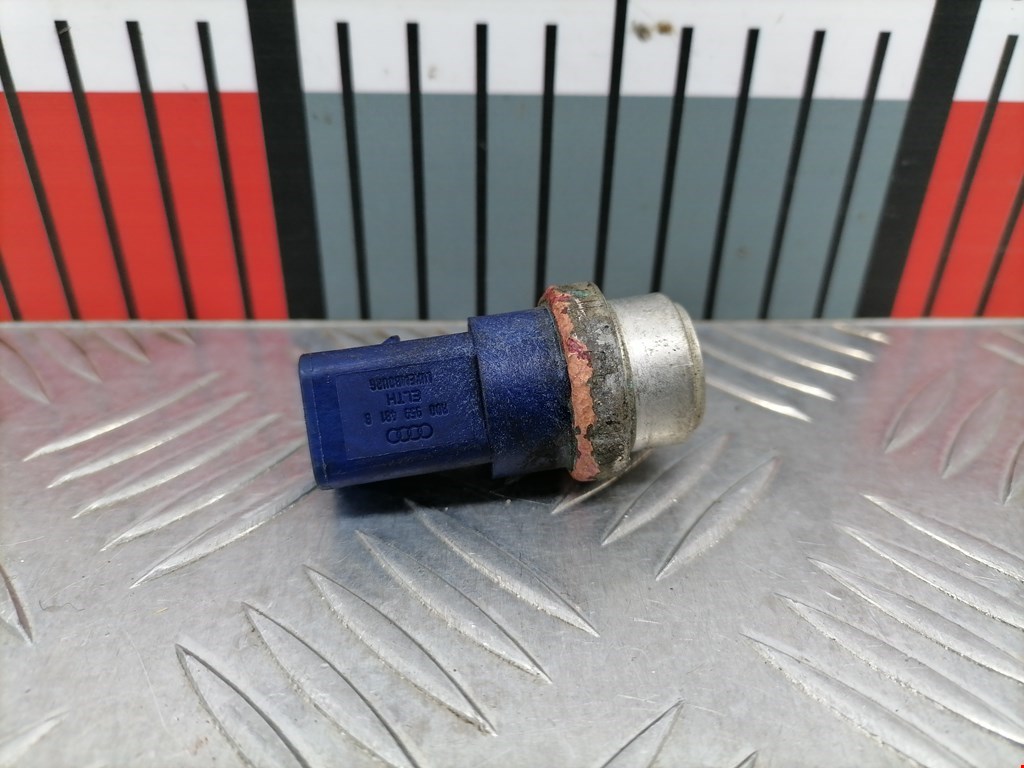 Датчик температуры (охлаждающей жидкости) VOLKSWAGEN Passat B5 1997-2005