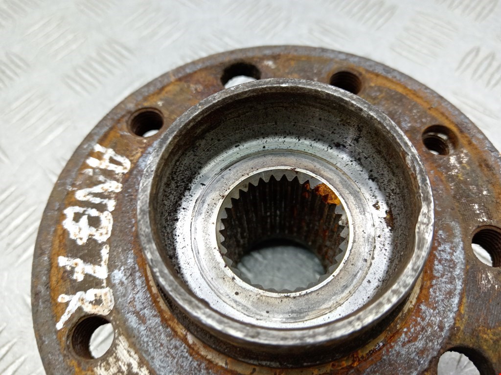 Ступица передняя правая CHRYSLER PT Cruser 2000-2010