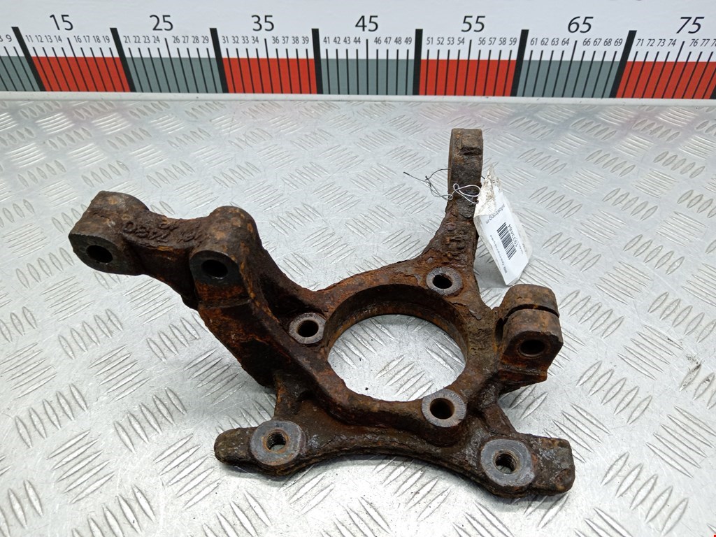 Кулак поворотный правый Opel Astra H (2004-2014)