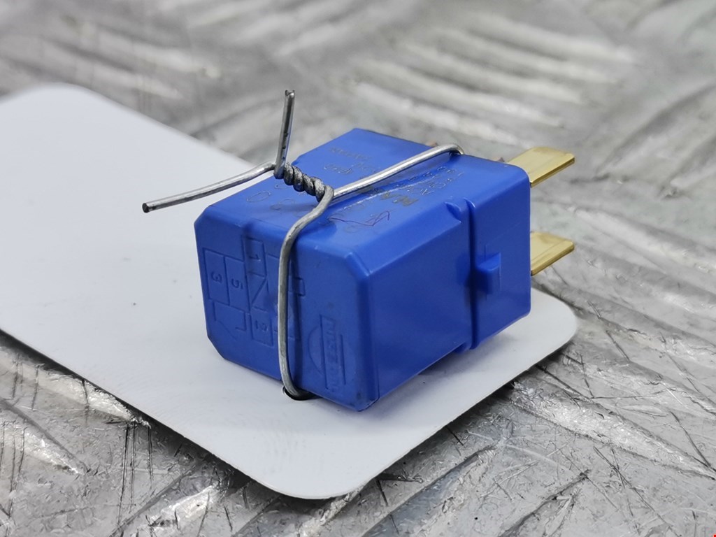 Реле RENAULT Koleos HY 2008-2016