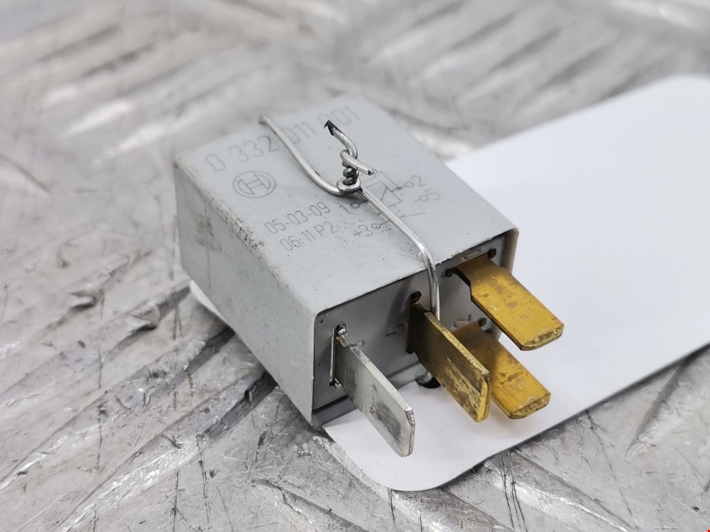 Реле TOYOTA Avensis 2003-2008