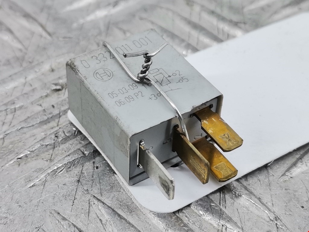 Реле TOYOTA Avensis 2003-2008