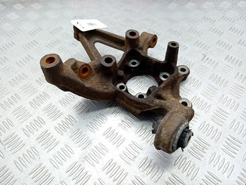 Кулак задний правый Opel Vectra C (2002-2008)