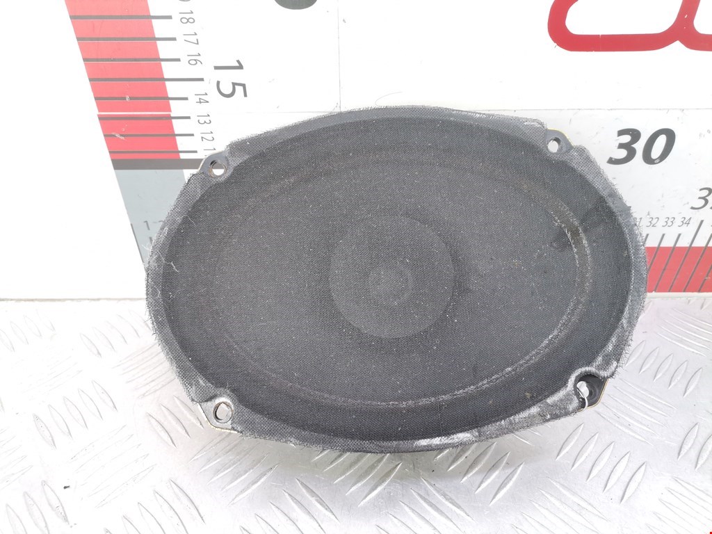 Динамик JEEP Commander 2005-2010