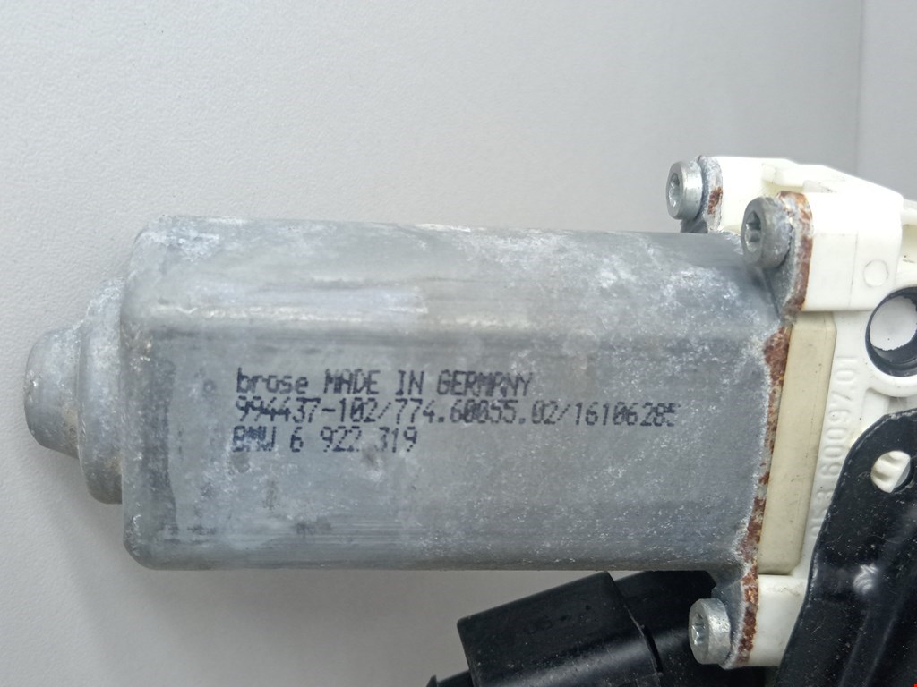 Стеклоподъемник задний левый BMW 5er 5 серия E60/E61 2003-2010