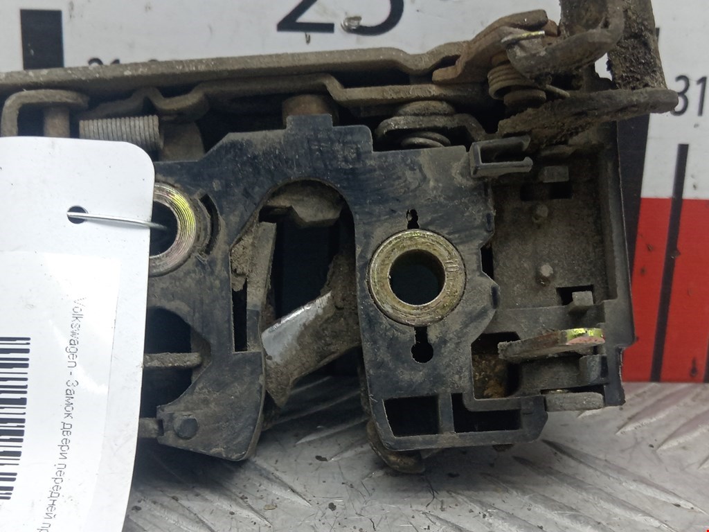 Замок двери передней правой VOLKSWAGEN Passat B3 1988-1993