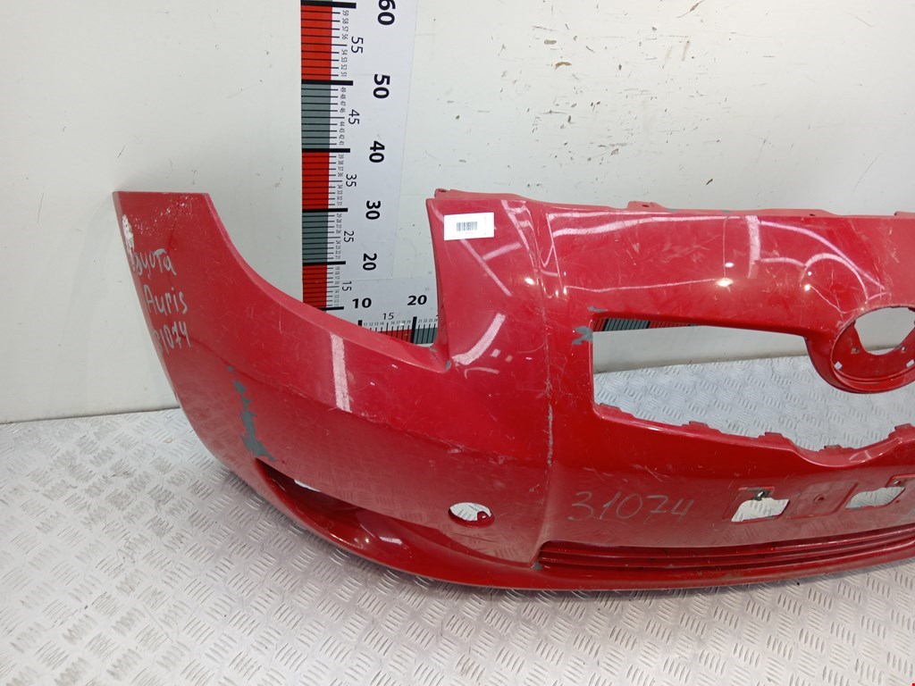 Бампер передний TOYOTA Yaris 1999-2005