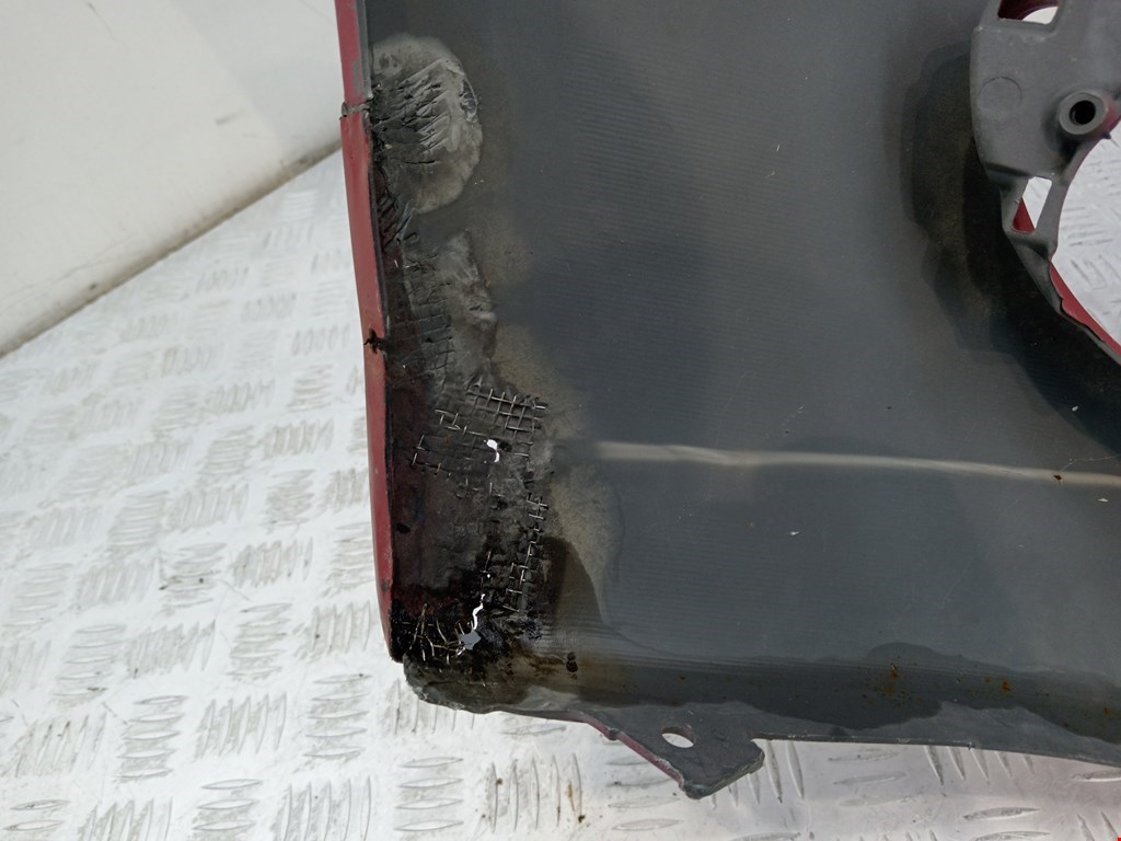 Бампер передний TOYOTA Yaris 1999-2005