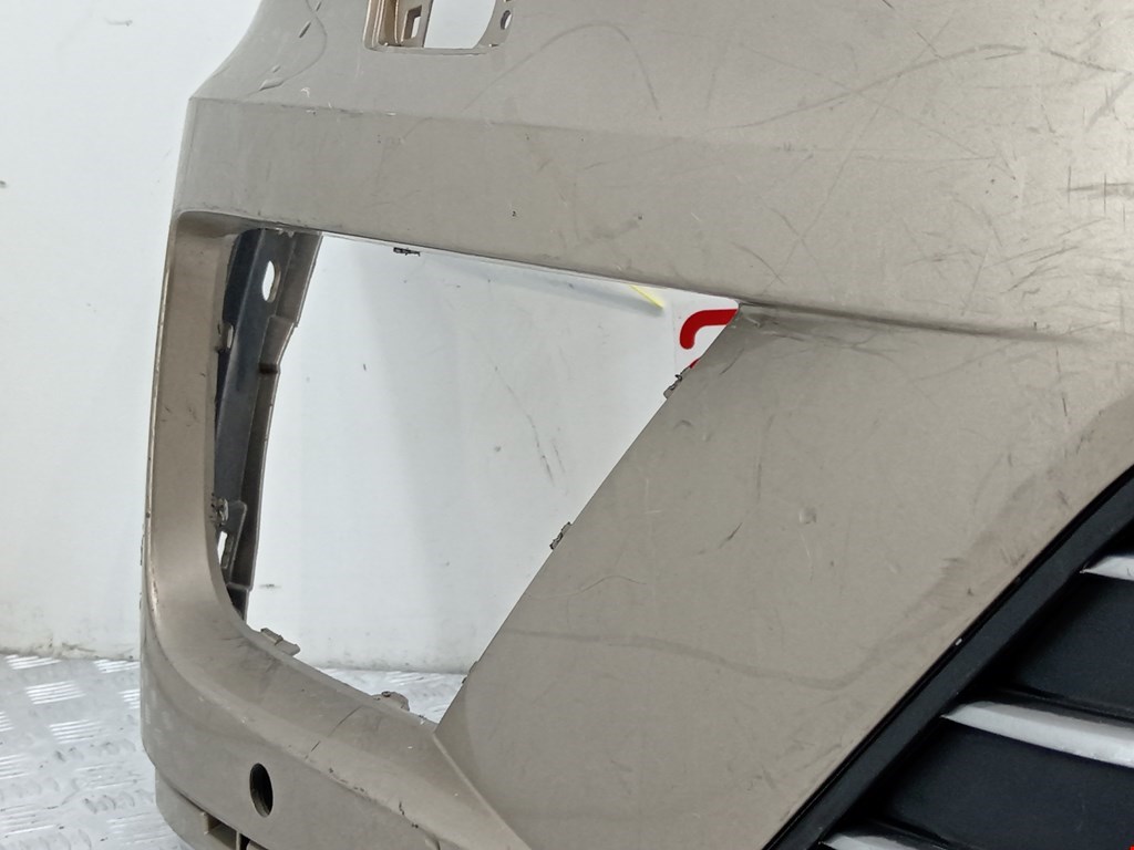 Бампер передний VOLKSWAGEN Touareg 2010-2018