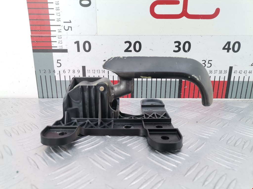 Ручка дверная передняя внутренняя левая NISSAN Armada 2003-2016